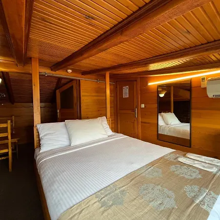 Le Safran 3* Istanbul
